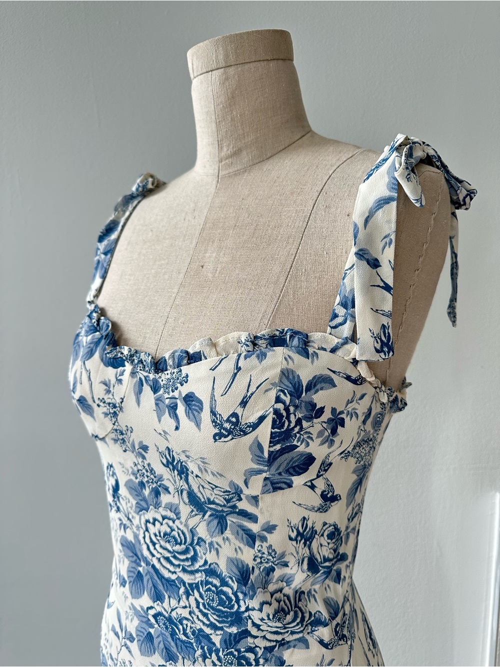 Reformation Nikita dress in Pompadour, size 4 - Picture 11 of 14